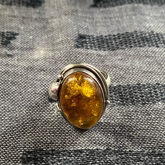 Baltic Amber ring - Picture 2 of 3
